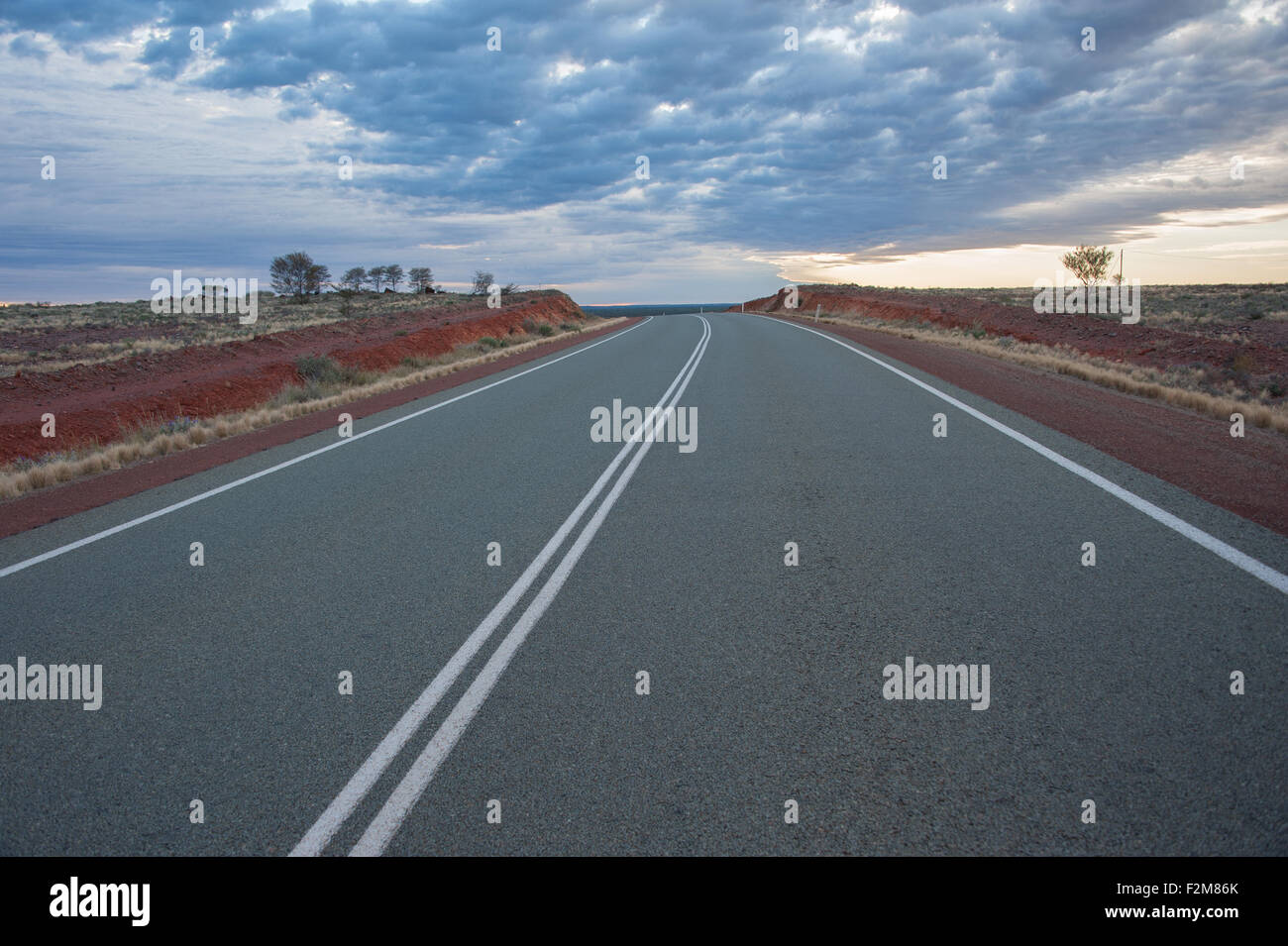 Abgelegenen Landstraße Stockfoto