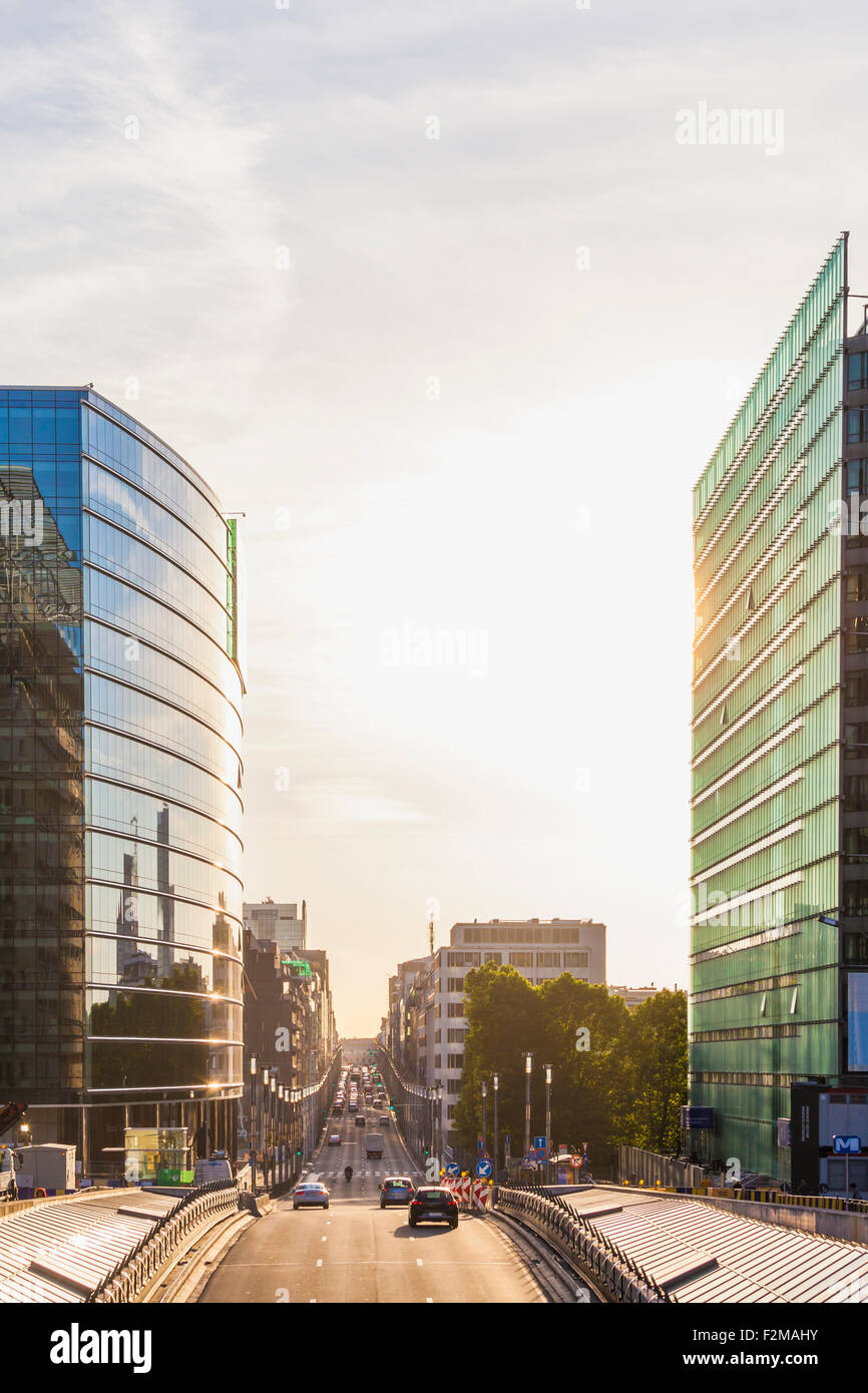 Belgien, Brüssel, Europaviertel, Rue De La Loi am Abend Stockfoto