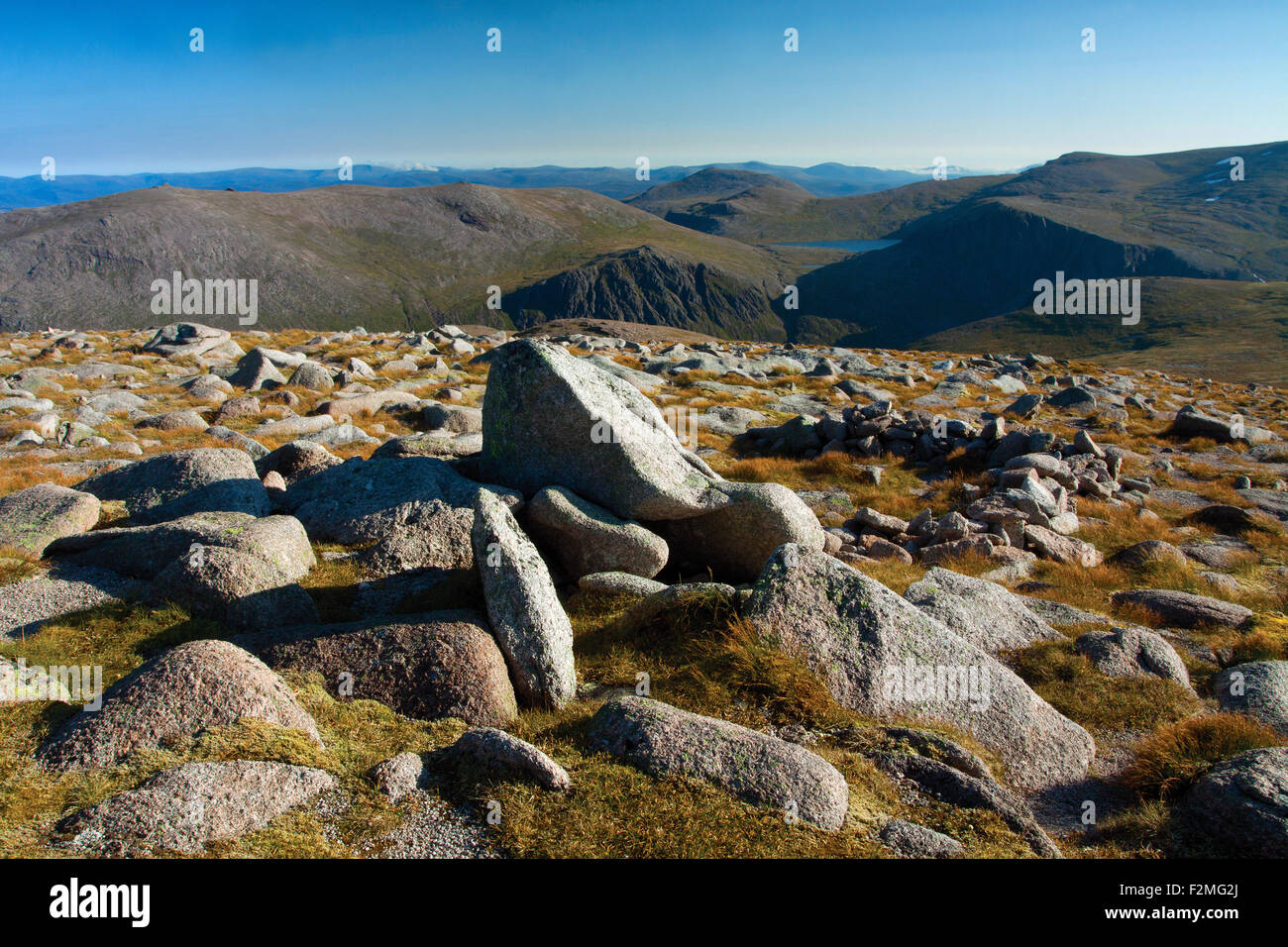 Beinn Mheadhoin von Cairn Gorm, Cairngorm National Park, Badenoch & Speyside Stockfoto