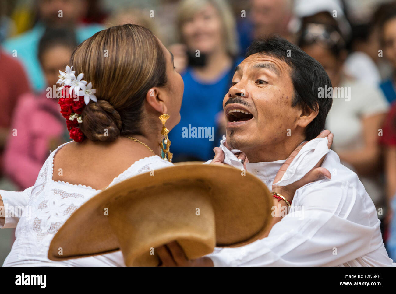 Peruanischer Marinera Viva Dance. Stockfoto