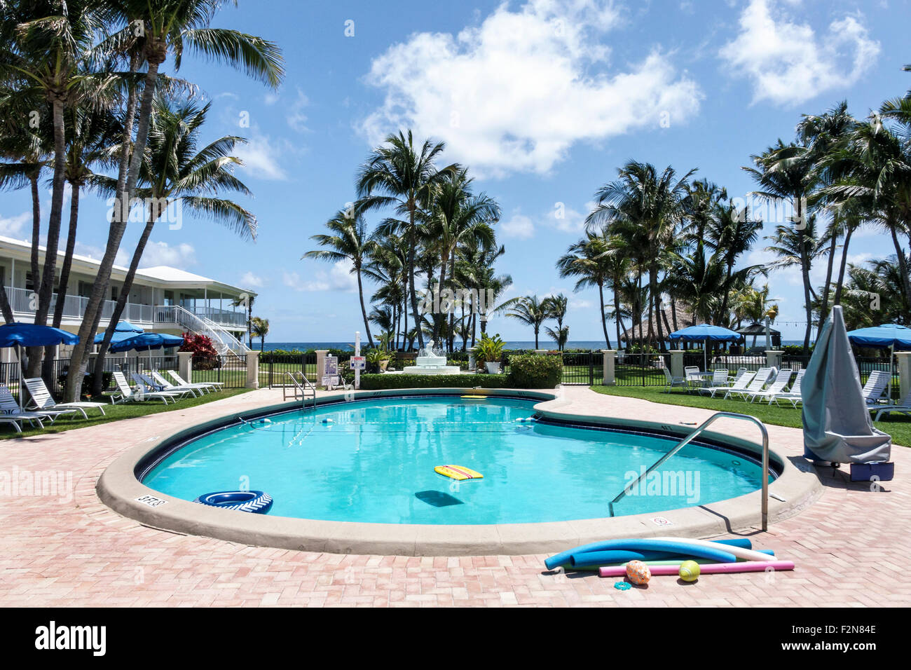 Delray Beach Florida, Wright by the Sea, Hotel, alt, Palmen, Poolbereich, FL150414004 Stockfoto