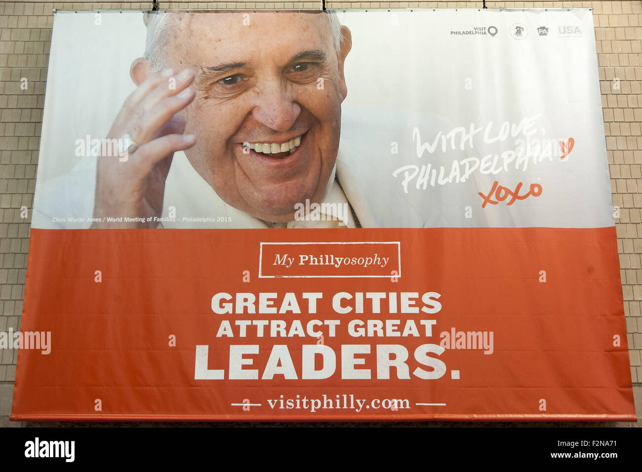 Philadelphia, Pennsylvania, USA. 21. Sep, 2015. Ein Schild in der Mediathek im Philadelphia Convention Center in Vorbereitung für Papst Francis Besuch in den USA. © Ricky Fitchett/ZUMA Draht/Alamy Live-Nachrichten Stockfoto