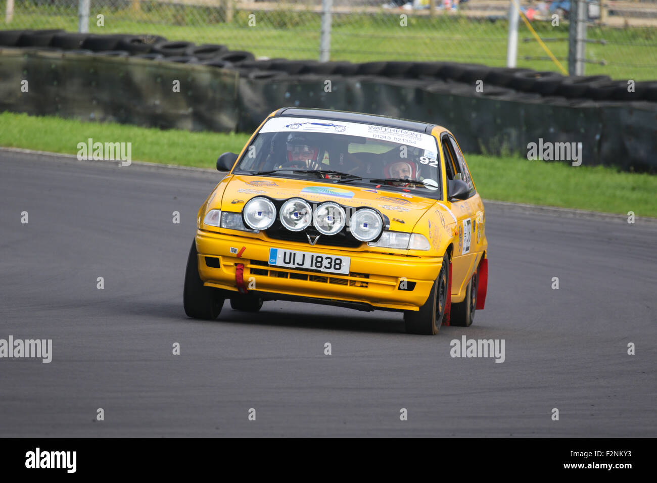 Eine Vauxhall Astra auf der Strecke Castle Combe Circuit Rallyday. Stockfoto
