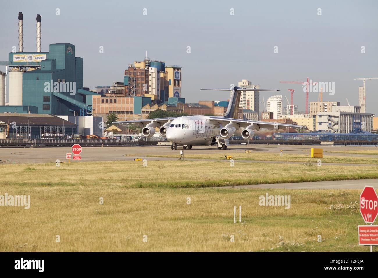 Schweizer Bae 146 RJ85 am MW London City Airport Stockfoto