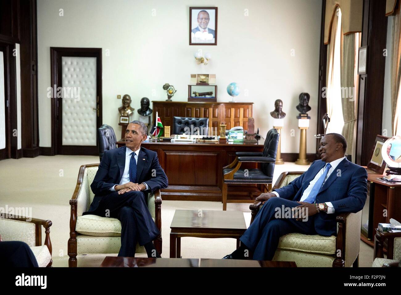 US-Barack Obama trifft sich mit kenianische Präsident Uhuru Kenyatta im State House 25. Juli 2015 in Nairobi, Kenia. Stockfoto