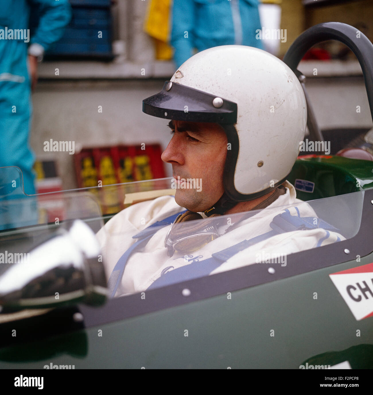 Jack Brabham sitzen im Cockpit seines BRM 1960er Jahre Stockfoto