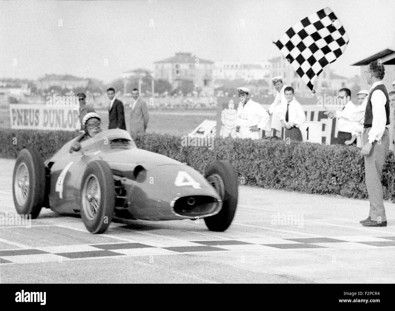 Jean Behra in einem Maserati 250F Modena GP 1957 zu gewinnen Stockfoto