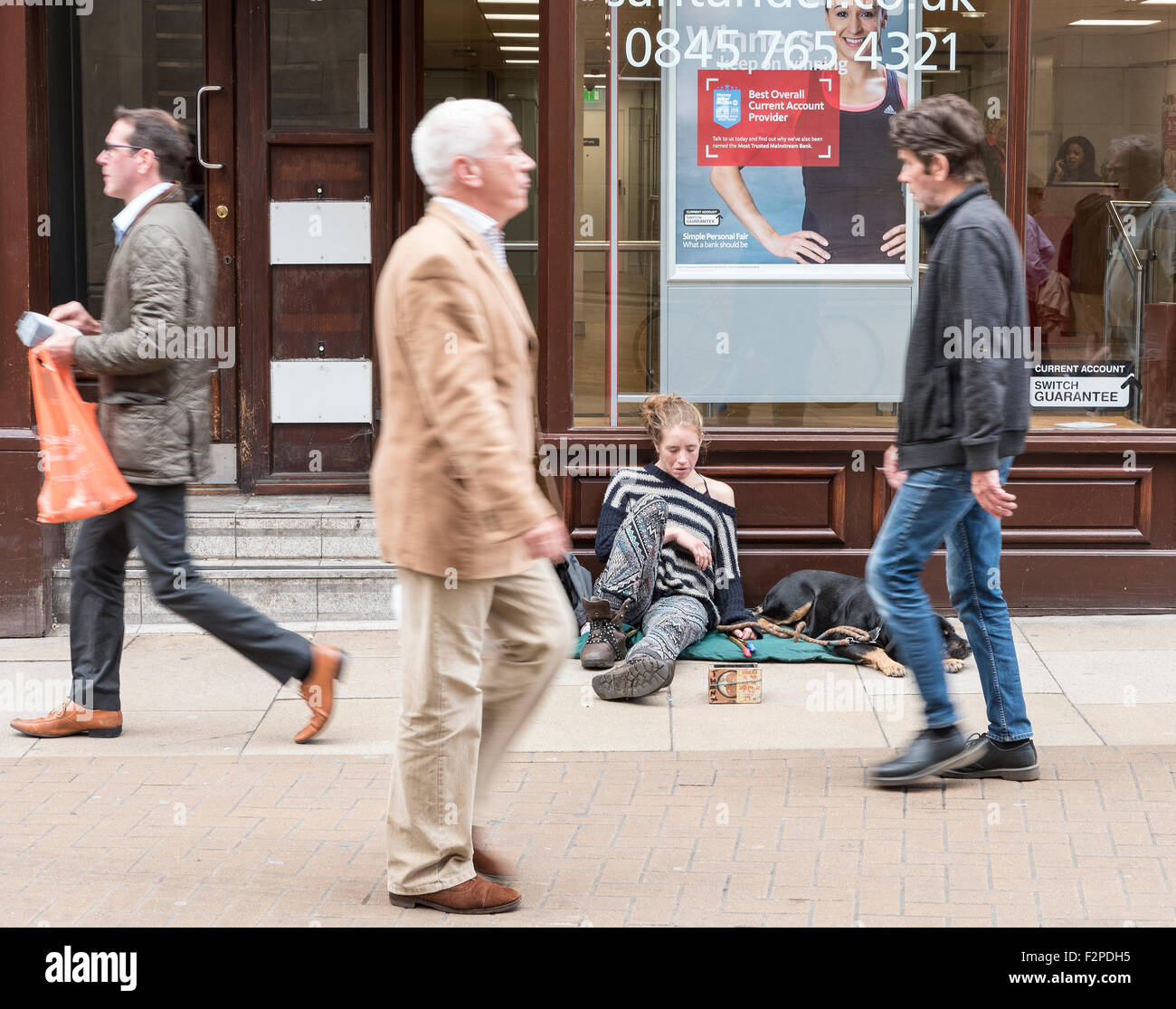 Obdachloser schläft auf der Straße Cambridge Cambridgeshire England Stockfoto