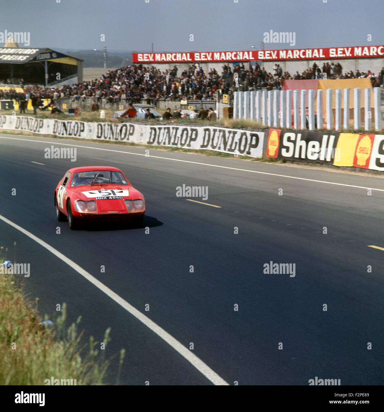 Clive Baker, Andrew Hedges Austin Healey Sprite Rennen in Le Mans 11. Juni 1967 Stockfoto