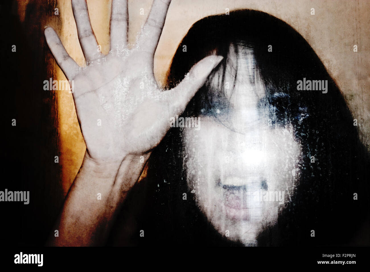 Ein Yurei oder Onryo - ein rachsüchtiger Geist so oft in japanischen Horror gesehen. Stockfoto