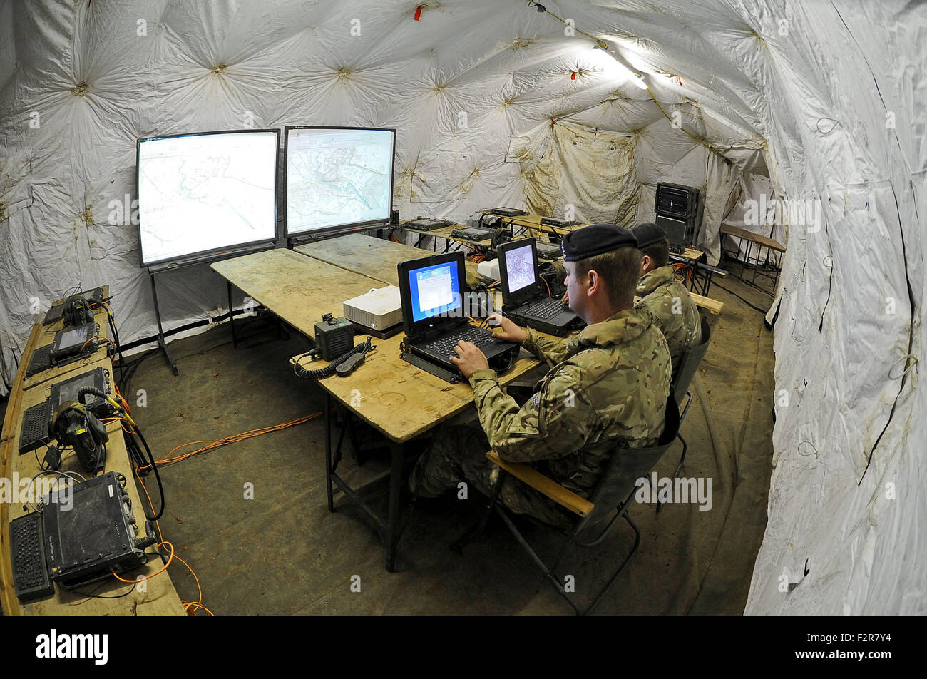 Britische Armee Hauptstamm mobiles Kommunikationssystem während der Übung, England, UK Stockfoto