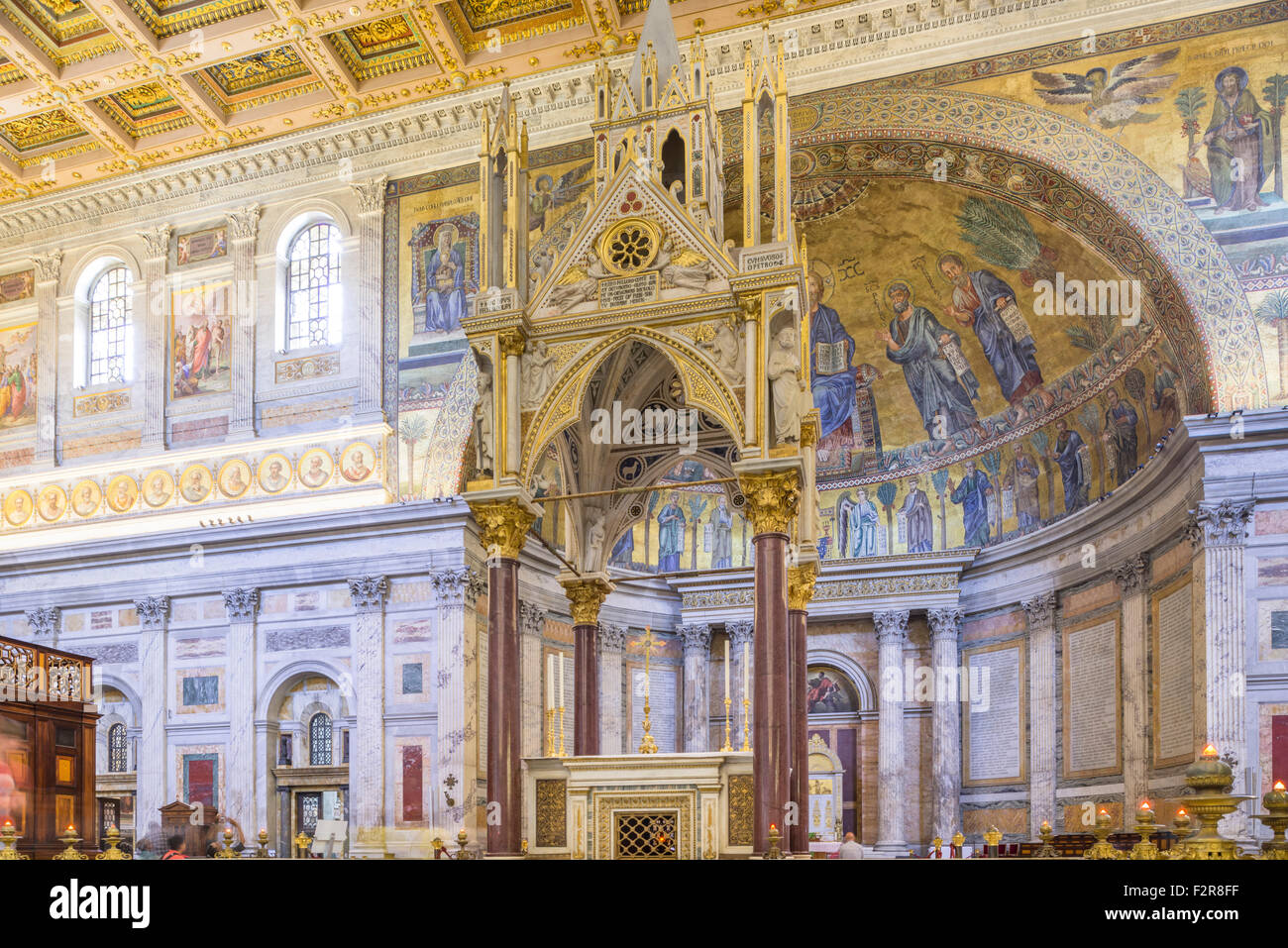Basilika St. Paul vor den Mauern Papale San Paolo fuori le Mura, Rom, Latium, Italien Stockfoto