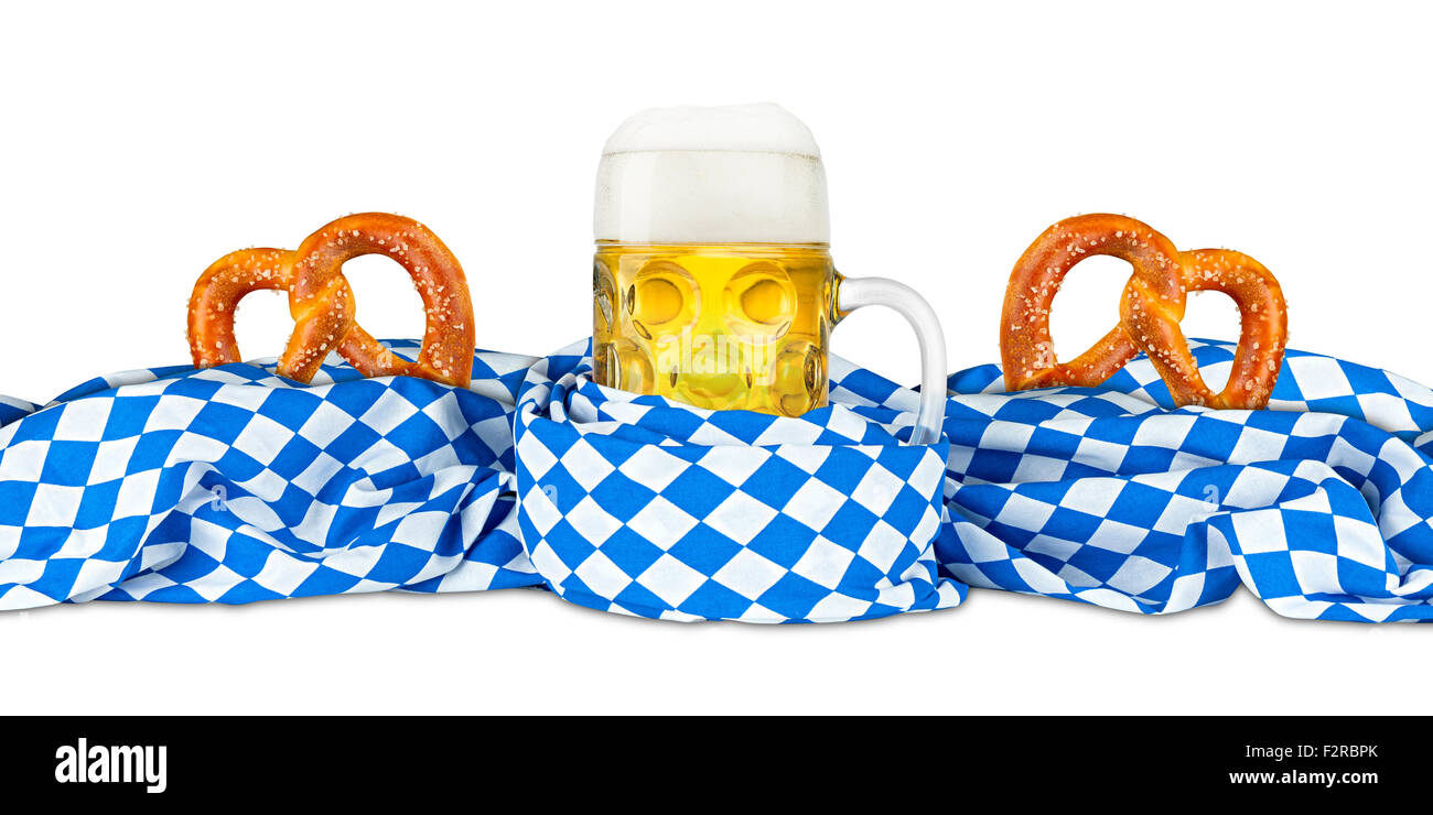 deutschen Oktoberfest Bierkrug und Brezel in Bayerische Flagge Stockfoto