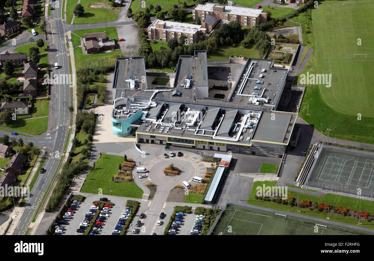 Luftaufnahme des Buttershaw & Enterprise Business College, Bradford, West Yorkshire, Großbritannien Stockfoto