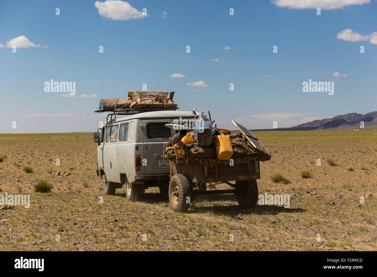 Mongolischen Nomadenfamilie verschieben Stockfoto