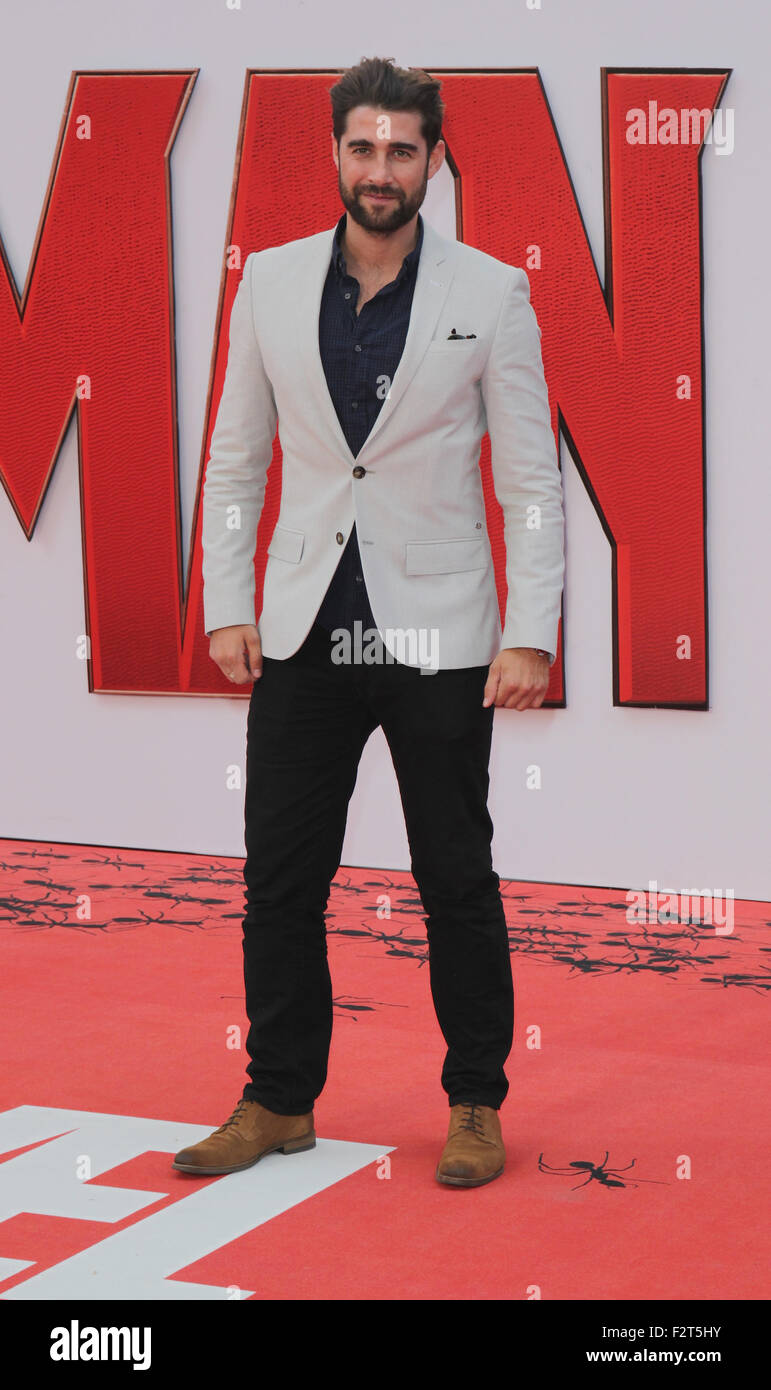 LONDON, UK, 8. Juli 2015: Matt Johnson besucht die Ant-Man - Europapremiere im Odeon Leicester Square in London Stockfoto LONDON, UK, 8. Juli 2015: Matt Johnson besucht die Ant-Man - Europapremiere im Odeon Leicester Square in London Stockfoto