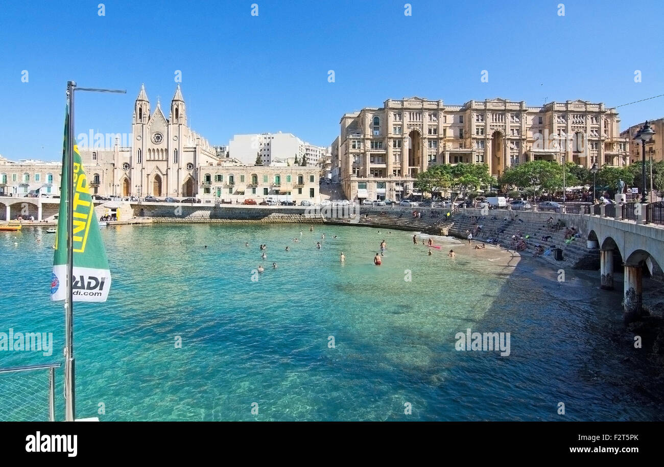 Our Lady of Mount Carmel Church an der Balluta Bay in St. Julians, Malta Stockfoto