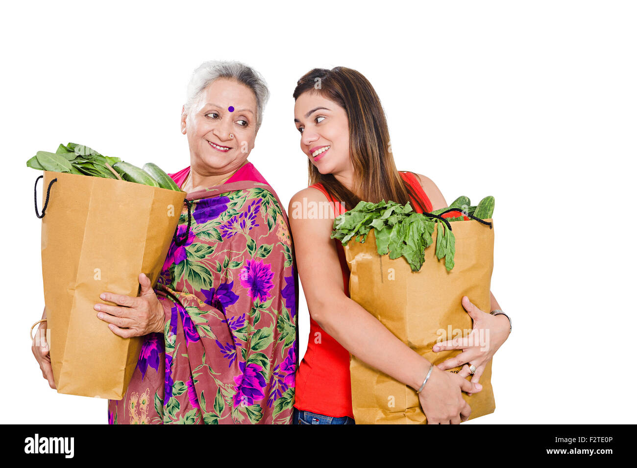 2 indische Mutter und Dayghter Gemüse Tasche Shopping Stockfoto