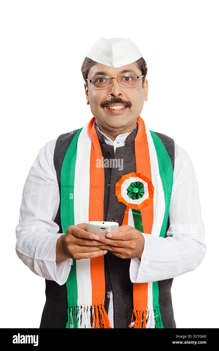 1 indische erwachsenen Mann Politiker Dialing Handy Stockfoto