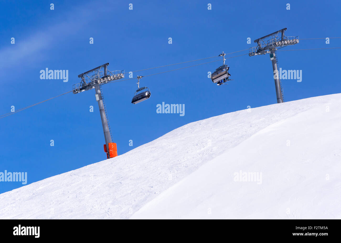 Sessellift im alpinen Skigebiet Obergurgl-Hochgurgl in Tirol, Österreich Stockfoto
