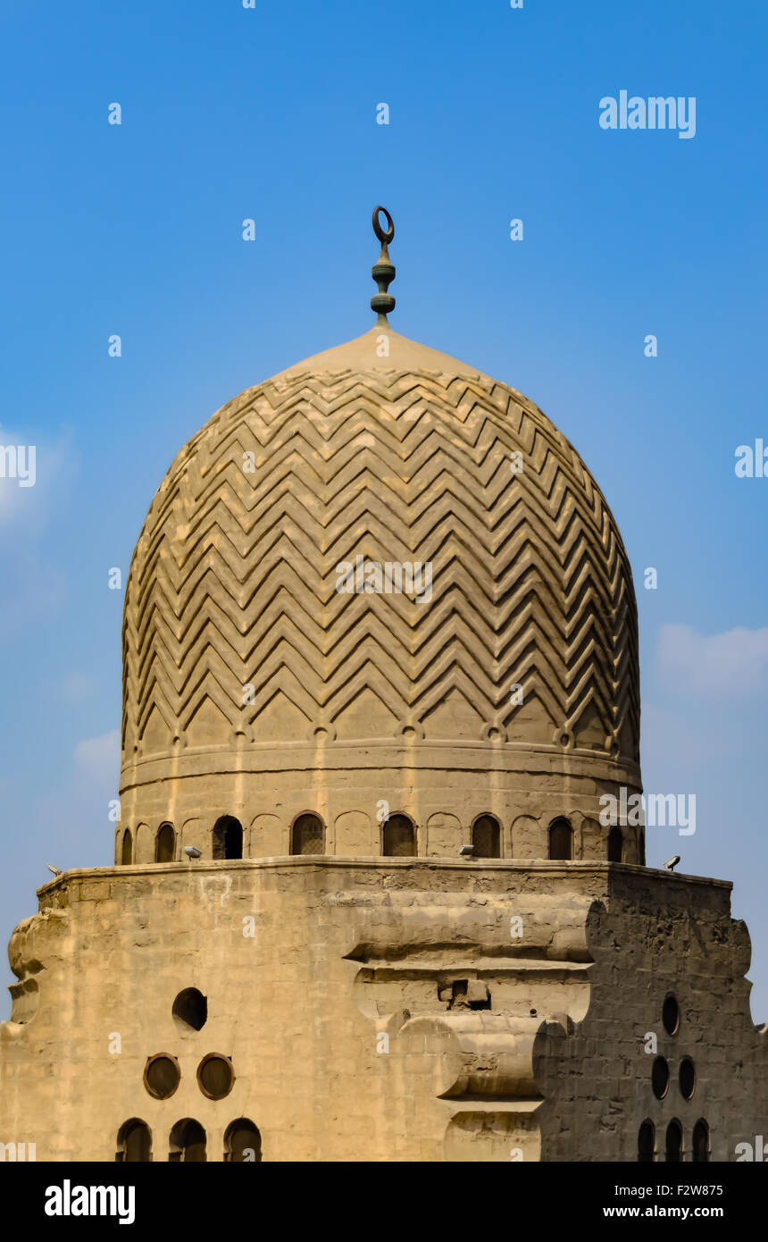 Kuppel des "Bab Zuwayla" das berühmteste Tor der alten islamischen Kairo Mauer gebaut 1092 Stockfoto