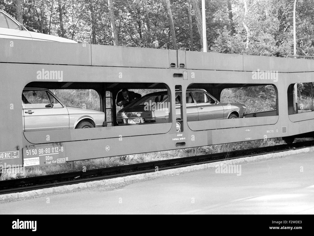 26.06.1976, Berlin, Berlin, Bundesrepublik Deutschland - Wagen-Zug in Berlin-Wannsee. 0MK150324D011CAROEX. JPG - nicht für den Verkauf in G Stockfoto