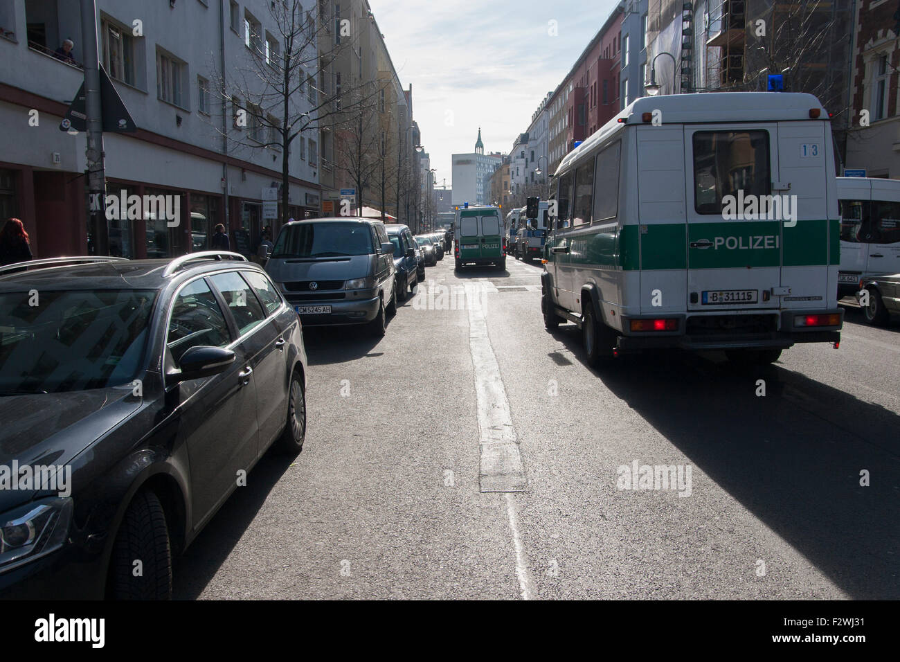 Polizei Autos Straße Berlin Deutschland Stockfoto