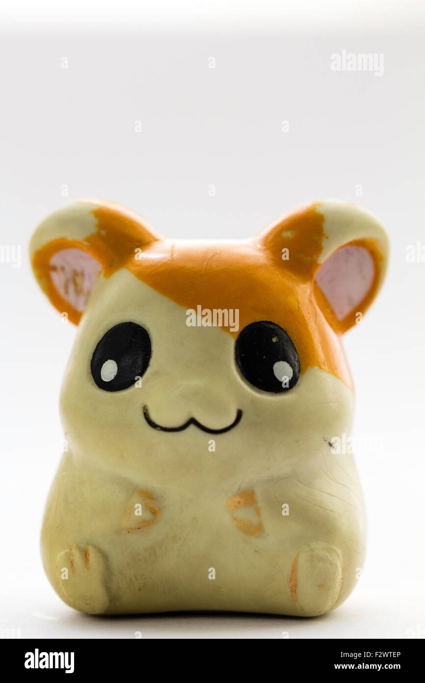 Japanische Kunststoff Anime Hamtaro Hamster Cartoon Charakter Hamutaro Aus Der Ham Ham Gang Anime Figur Gegen Den Weissen Hintergrund Stockfotografie Alamy