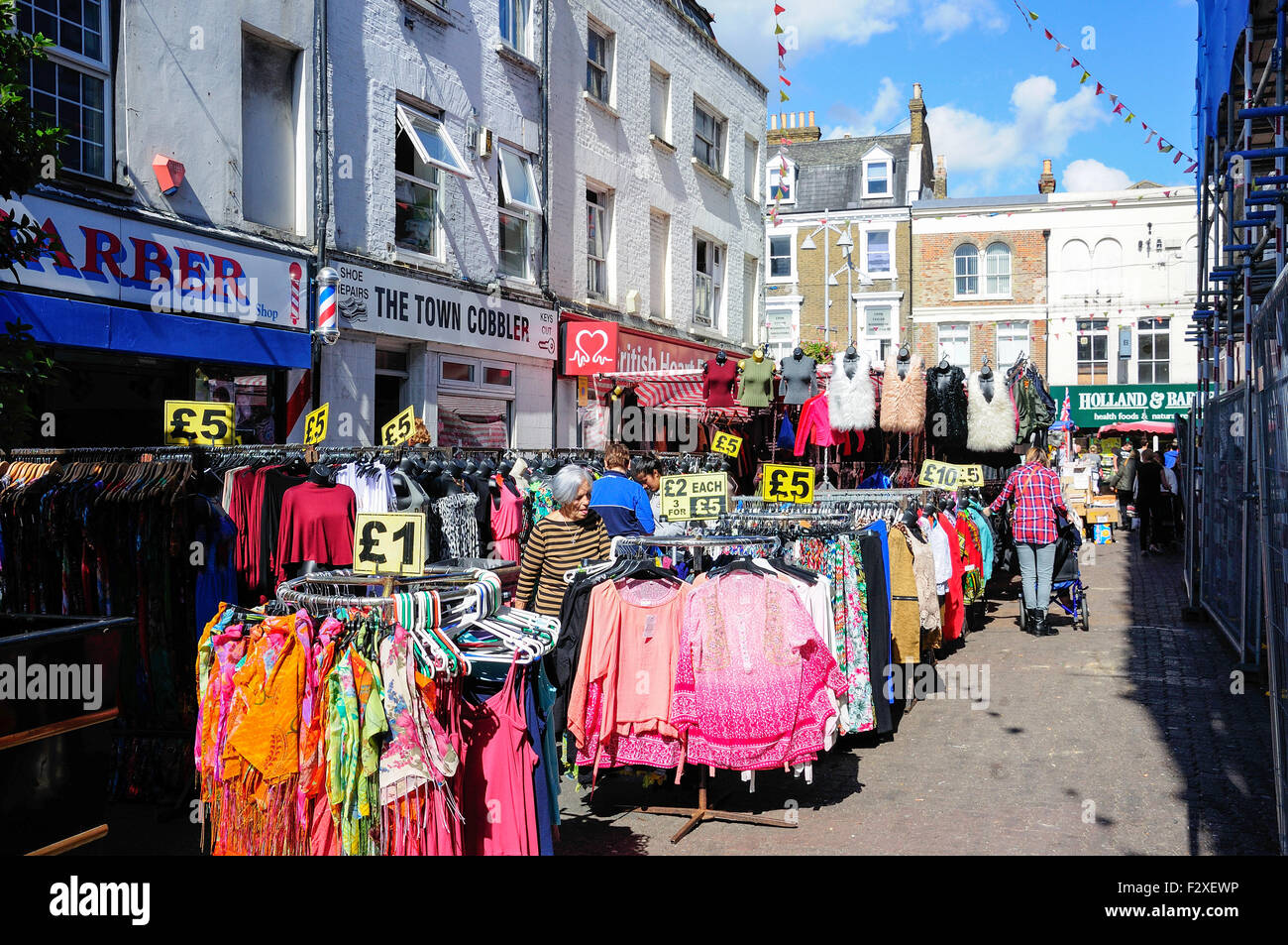 Straßenmarkt, Lowfield Street, Dartford, Kent, England, Vereinigtes Königreich Stockfoto