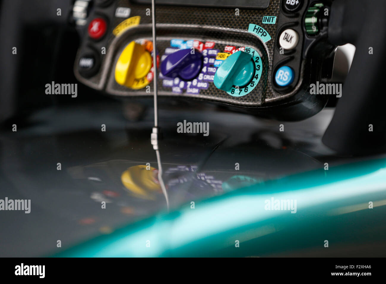 Motorsport: FIA Formula One World Championship 2015, Grand Prix von Japan, Lenkrad, Lenkrad Stockfoto