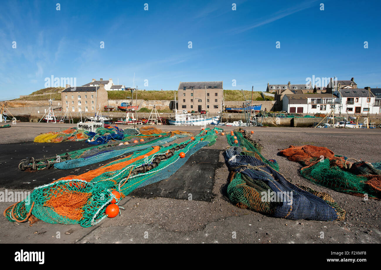 Fischernetz trocken bei Burghead Hafen in Morayshire, Grampian Region angelegt. SCO 10.077. Stockfoto