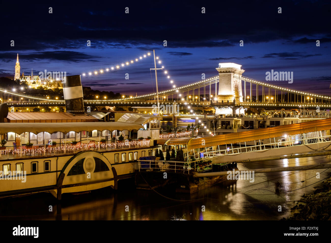 Budapest, Blick am Abend Stockfoto