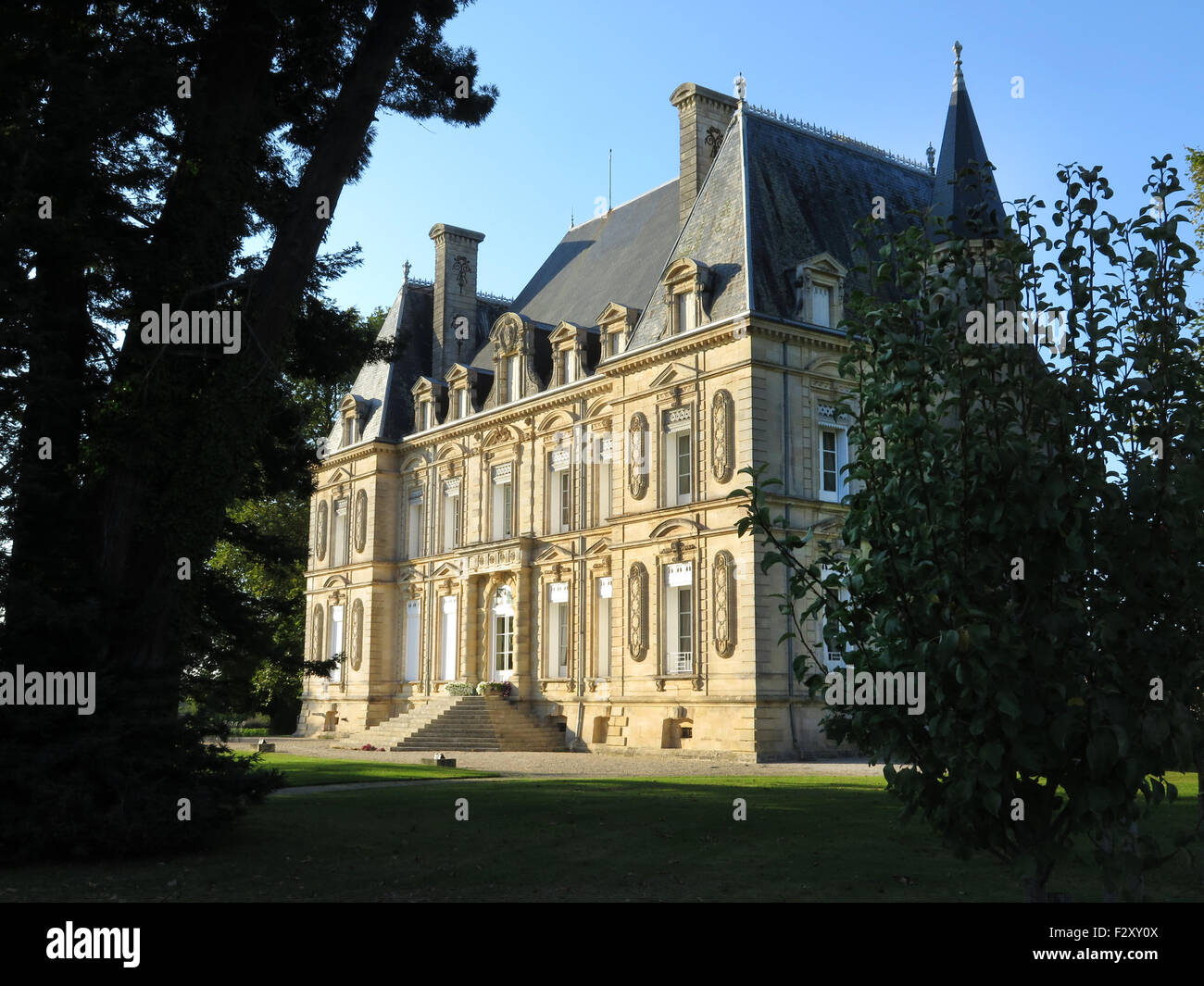 Äußere des Schlosses Rousseau de Sipian in Bordeaux Stockfoto