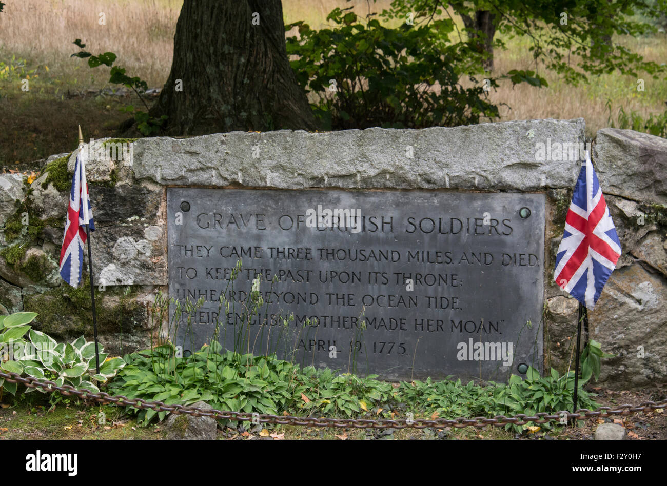 Gräber der ersten britischen Soldaten sterben im amerikanischen Unabhängigkeitskrieg, North Bridge, Concord, Massachusetts. Stockfoto
