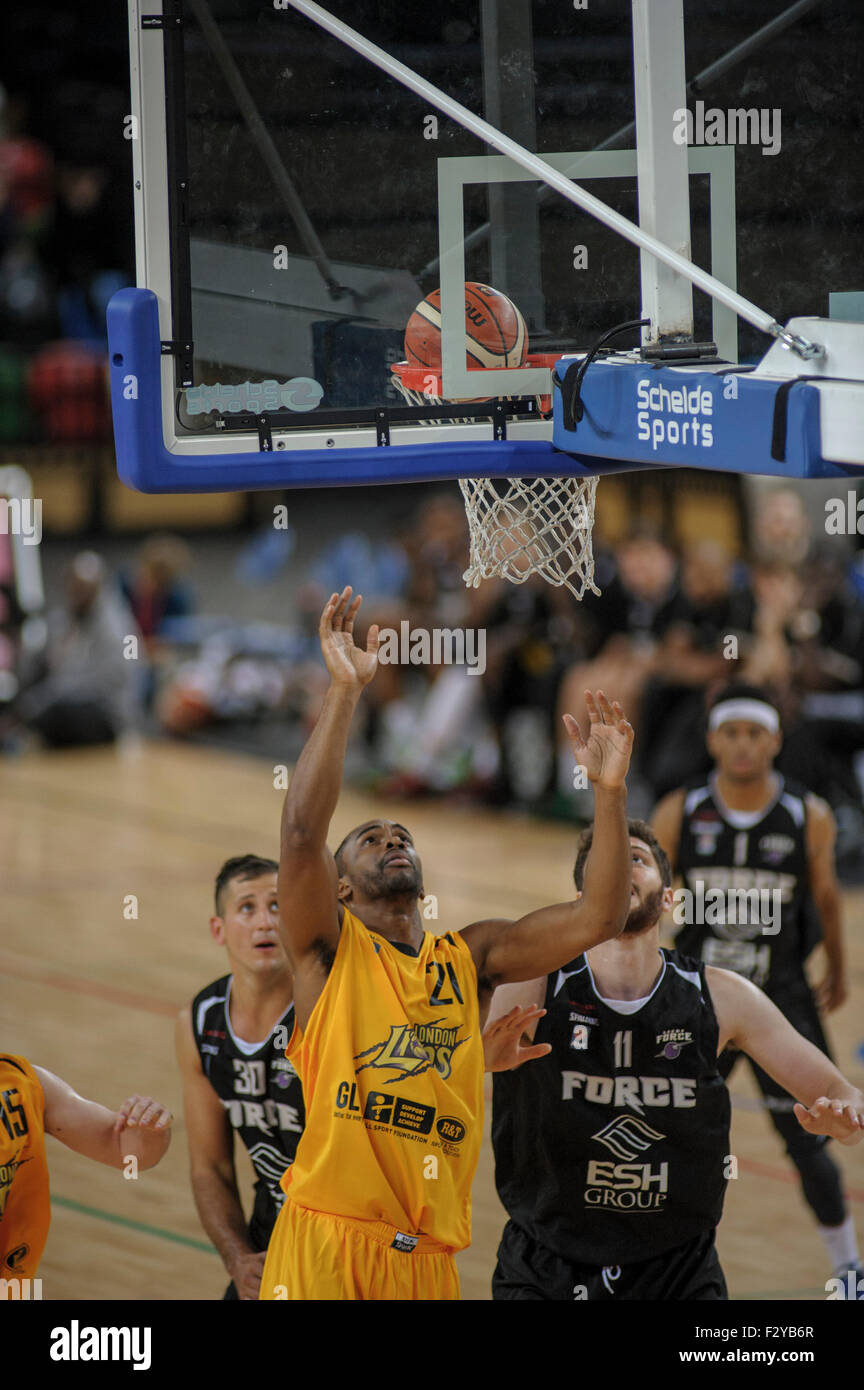 London, UK. 25. Sep 2015. British Basketball League - London Lions V Leeds Kraft.  Bildnachweis: Stephen Bartholomäus/Alamy Live-Nachrichten Stockfoto