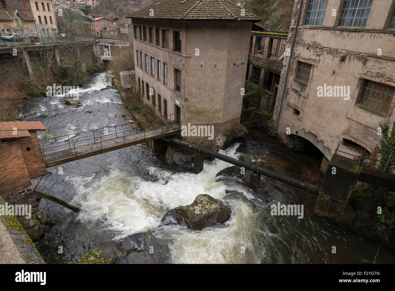 Website der Fabriken Tal am Fluss La Durolle in der Stadt Thiers, Auvergne Frankreich. Stockfoto