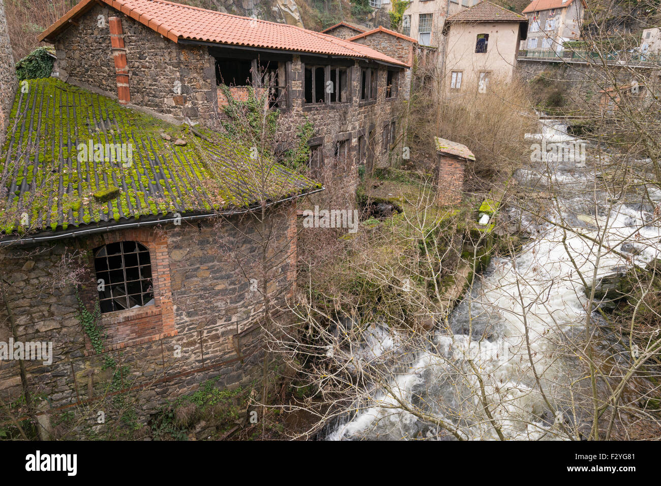 Website der Fabriken Tal am Fluss La Durolle in der Stadt Thiers, Auvergne Frankreich. Stockfoto