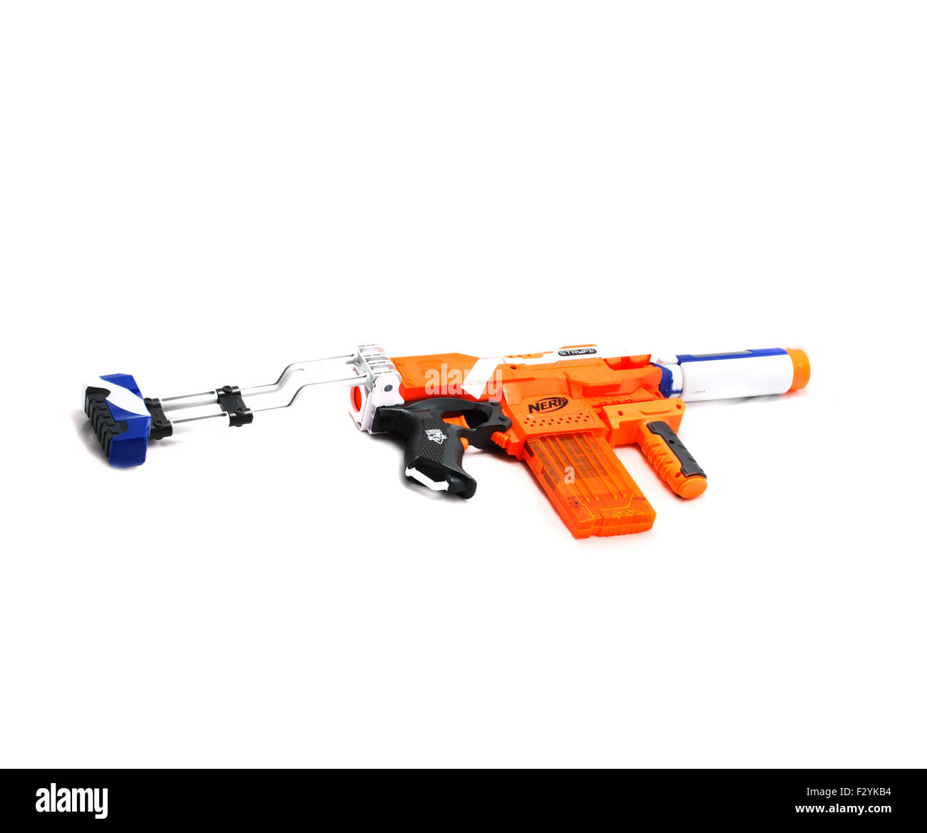 Nerf Pistole Elite - Elite SD-Stryfe A Nerf Blaster ist eine  Spielzeugpistole von Hasbro, dass Feuer Pfeile, Scheiben, Schaum oder in  einigen Fällen, foa Stockfotografie - Alamy