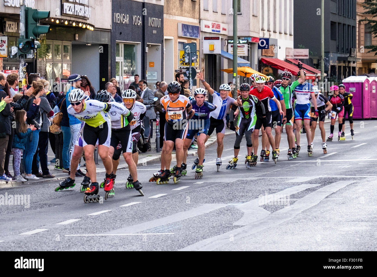 Inline blader Fotos und Bildmaterial in hoher Auflösung Alamy