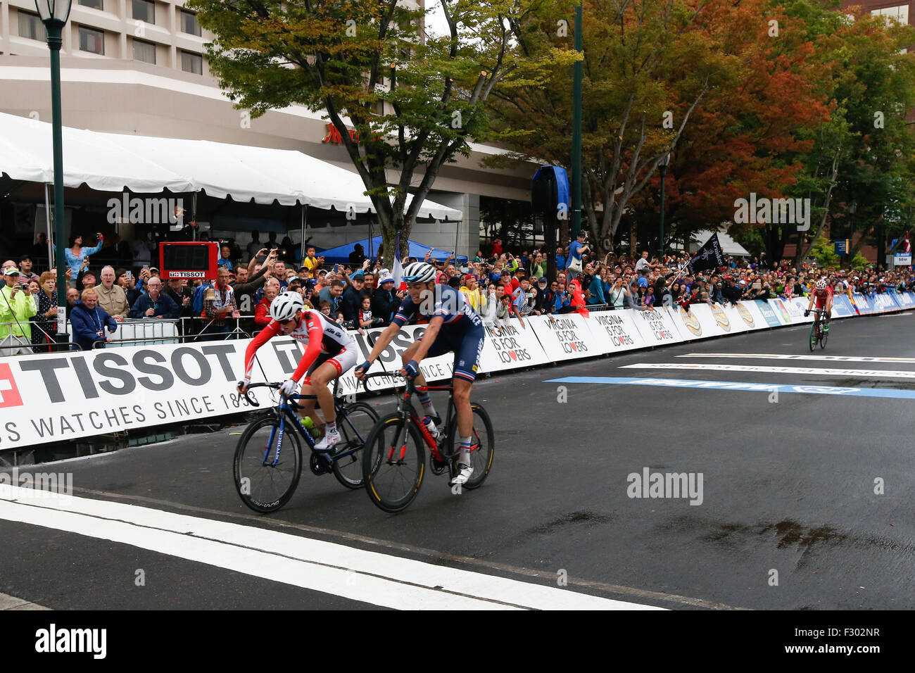 RICHMOND, VIRGINIA, 26. September 2015. Österreichischen Felix Gall gewinnt das 2015 UCI Road World Championships Junior Männerrennen über Franzosen Clement Betouigt-Suire. Dänische Fahrer Rasmus Pedersen den dritten Platz in der 130 Kilometer langen Rennens in Richmond, Virginia. Bildnachweis: Ironstring/Alamy Live-Nachrichten Stockfoto