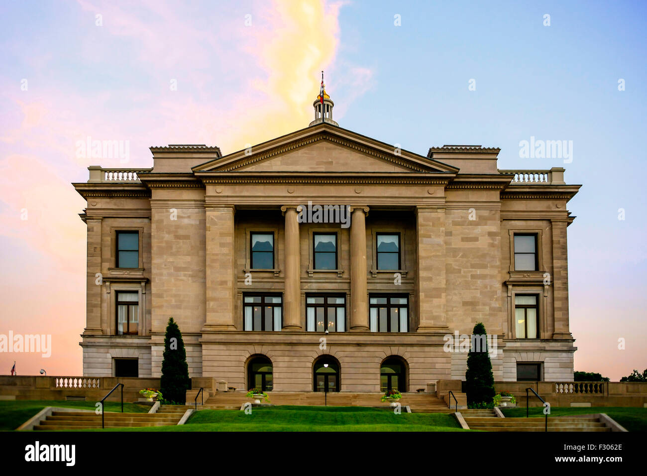 Rück- und Blick auf das Arkansas State Capitol Building befindet sich in Little Rock. Über 16 Jahre ab 1899-1915 gebaut Stockfoto