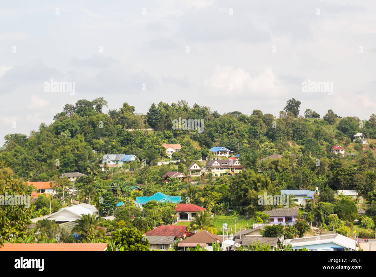 Kleines Dorf am Berg am Chiangrai, thailand Stockfoto