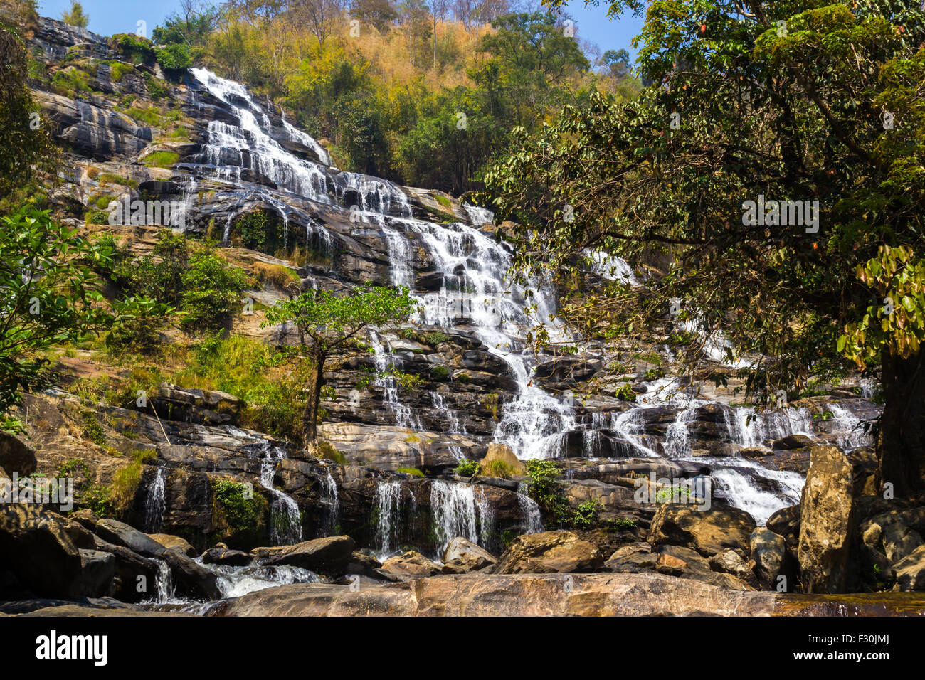 Mae Ya Wasserfall, Nam Tok Mae Ya, Chiang Mai, Thailand Stockfoto