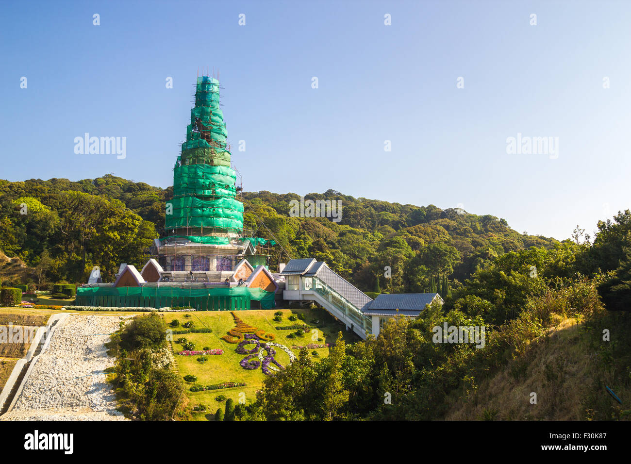 König und die Königin-Pagode (Noppha Methanidon und Noppha Phon Phum Siri Stupa) der Doi Inthanon, Chiangmai, Thailand Stockfoto