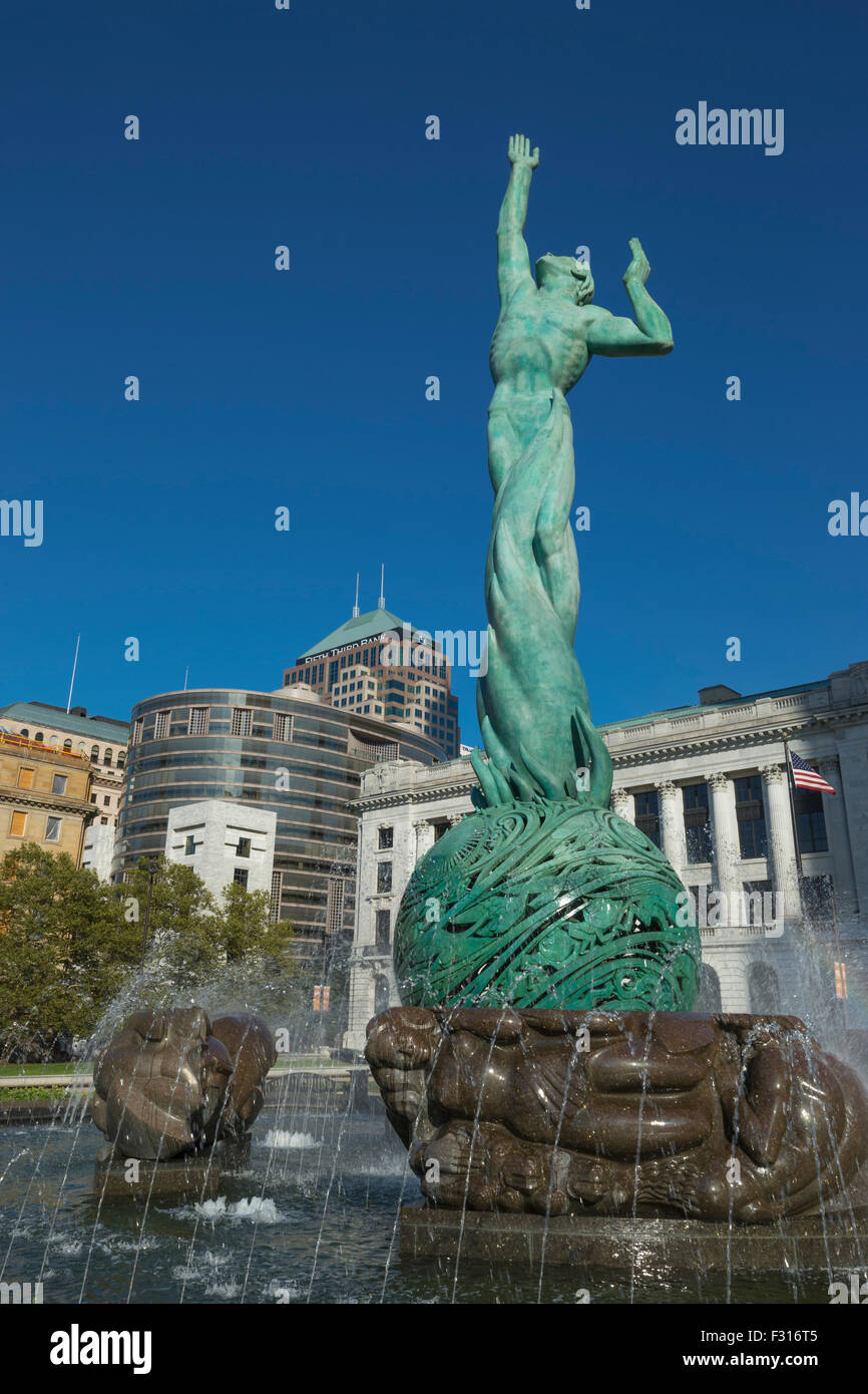 QUELLE DES EWIGEN LEBENS VETERANS MEMORIAL PLAZA EINKAUFSZENTRUM DOWNTOWN CLEVELAND OHIO USA Stockfoto