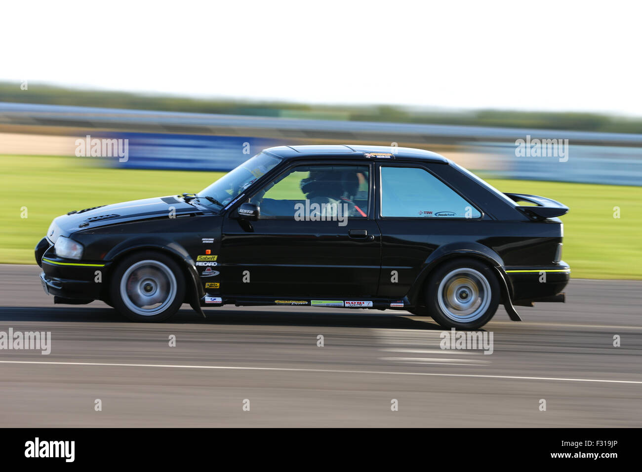 Ein Ford Escort auf Castle Combe Rennstrecke Stockfoto
