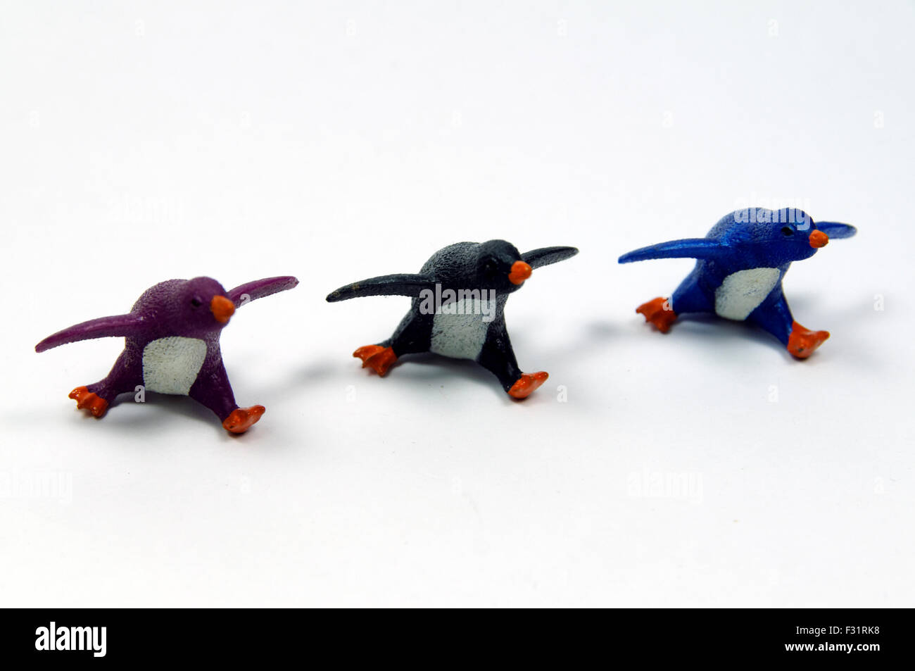 Pinguin-Buchsen, Kinderspielzeug. Stockfoto