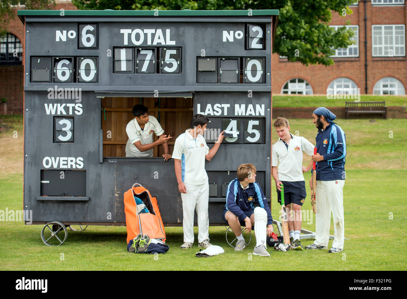 Der untere 6. cricket 1. XI an des Königs Edwards School, Birmingham UK Stockfoto