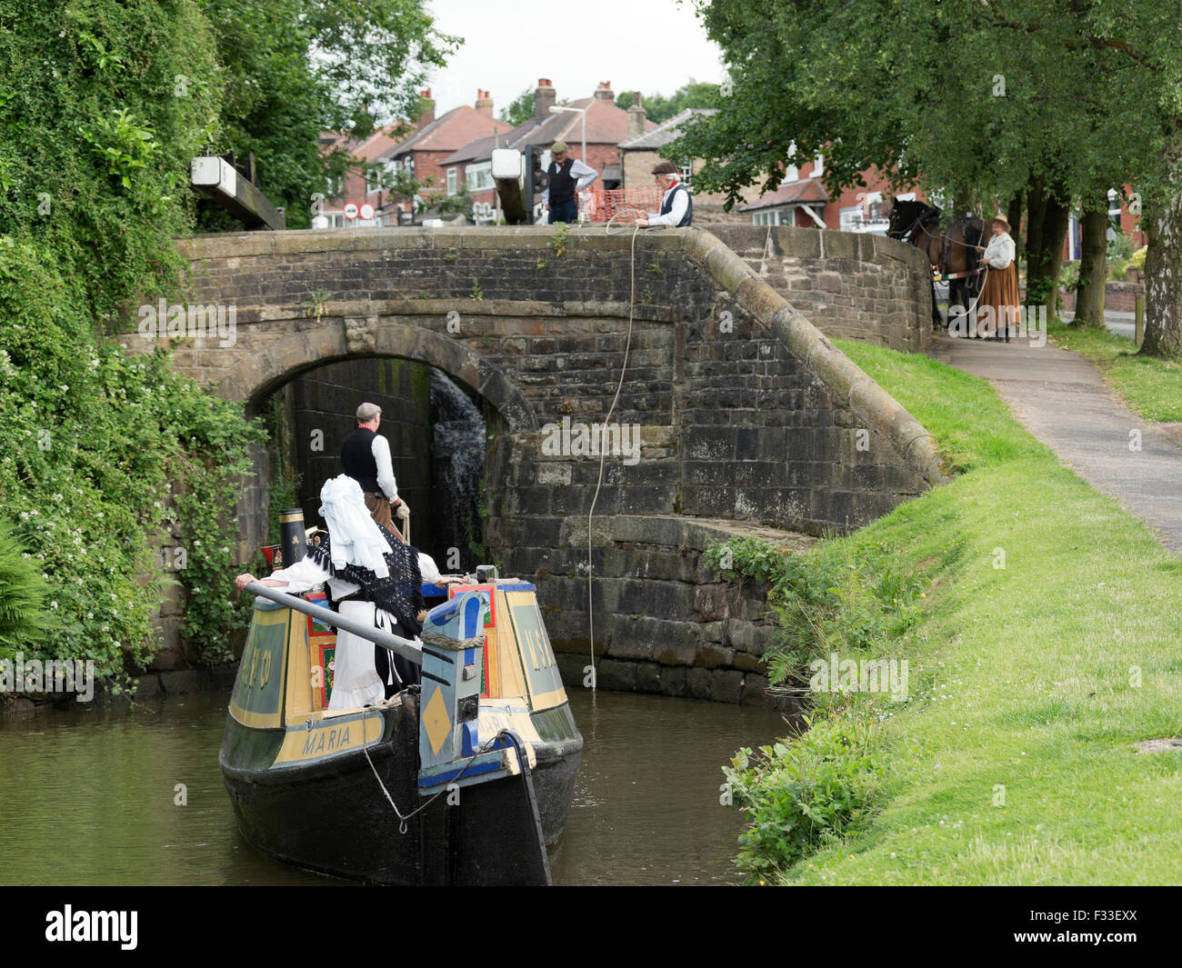 Pferd Schlepp Boot schmale Kohle England englische Europa Stockfoto