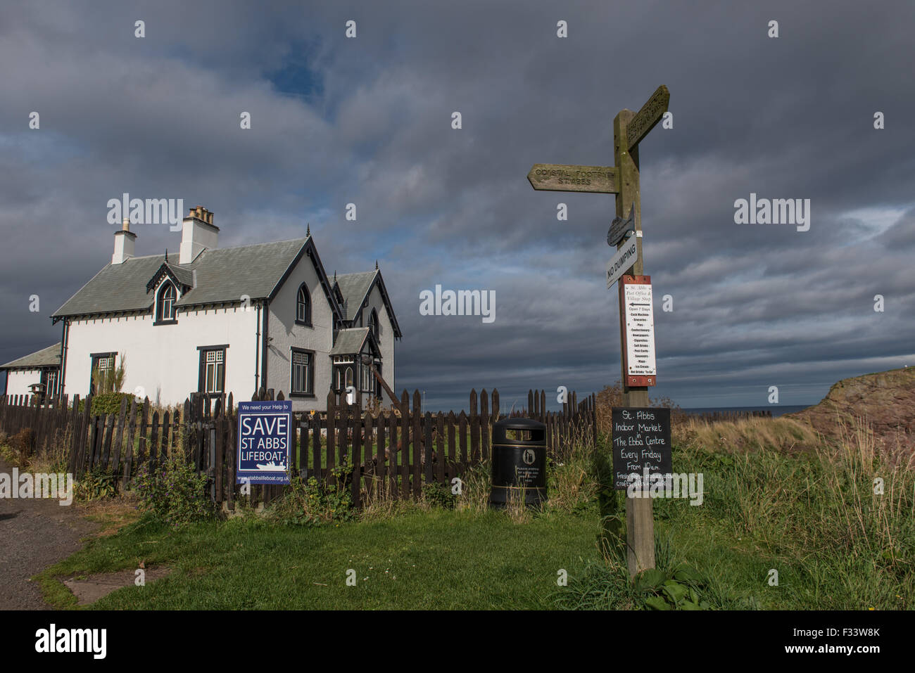 Die Coldingham, St.Abbs Coastal Path Stockfoto